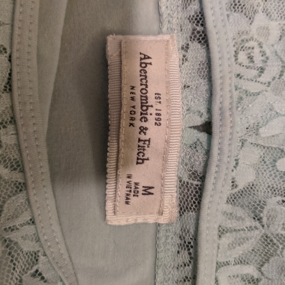 Light blue racerback tank from Abercrombie - Picture 3 of 3